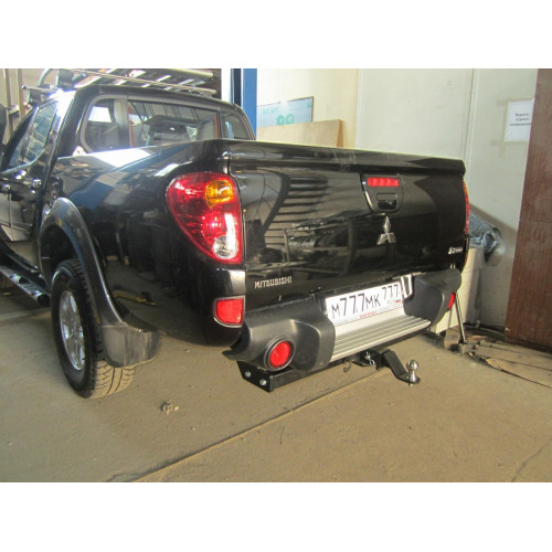 Фаркоп Бизон на MITSUBISHI L200 2010-2015 Long Арт. FA 0857-E(N+A-K)