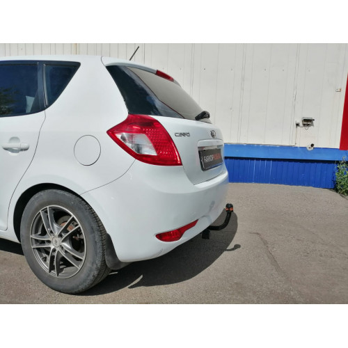 Фаркоп Лидер Плюс на KIA Ceed 2007–2012  Арт. K110-A 