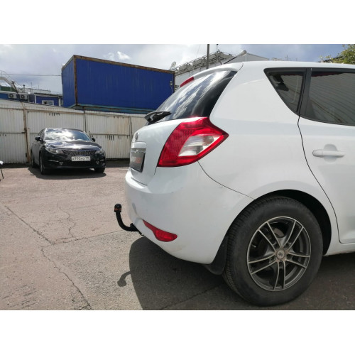 Фаркоп Лидер Плюс на KIA Ceed 2007–2012  Арт. K110-A 